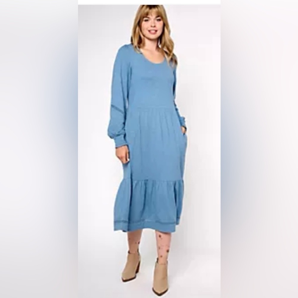 NWT canyon retreat XL easy mid boot dress long sleeve tiered smocked cuffs blue